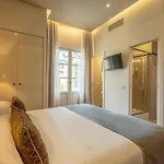 Hotel Embassy