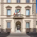 Hotel Embassy