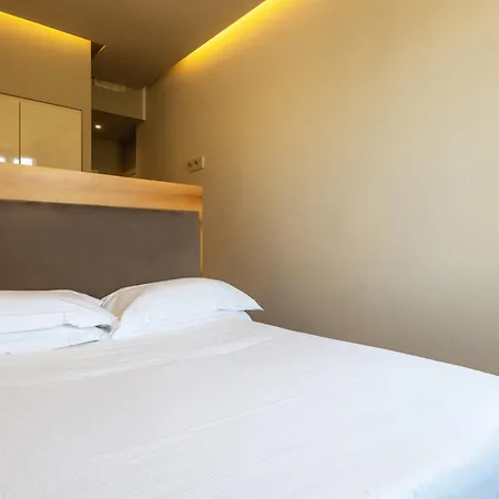 Embassy Hotel