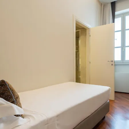 Hotel Embassy