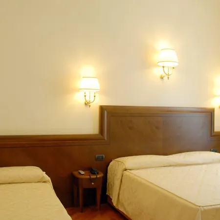Embassy Hotel 4*