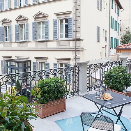 Hotel Embassy 4*