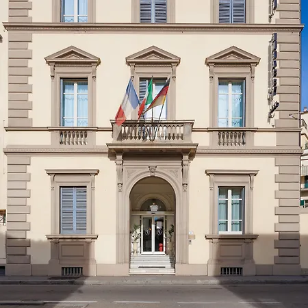 Hotel Embassy