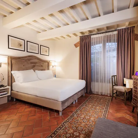 Embassy 4* Florenz